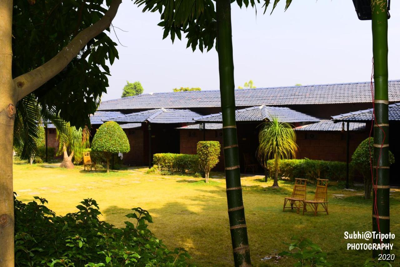 Anandvan Holiday Homes, Wai Exterior photo