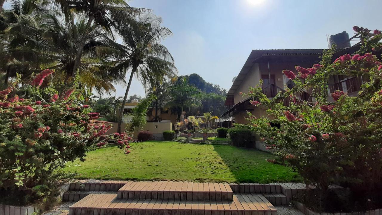 Anandvan Holiday Homes, Wai Exterior photo