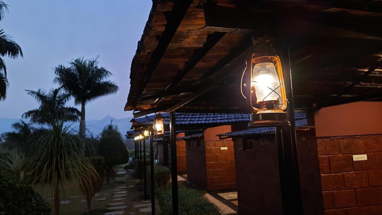 Anandvan Holiday Homes, Wai Exterior photo