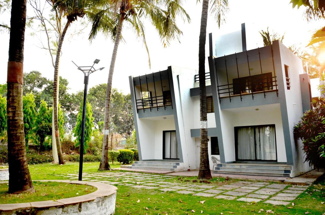 Anandvan Holiday Homes, Wai Exterior photo