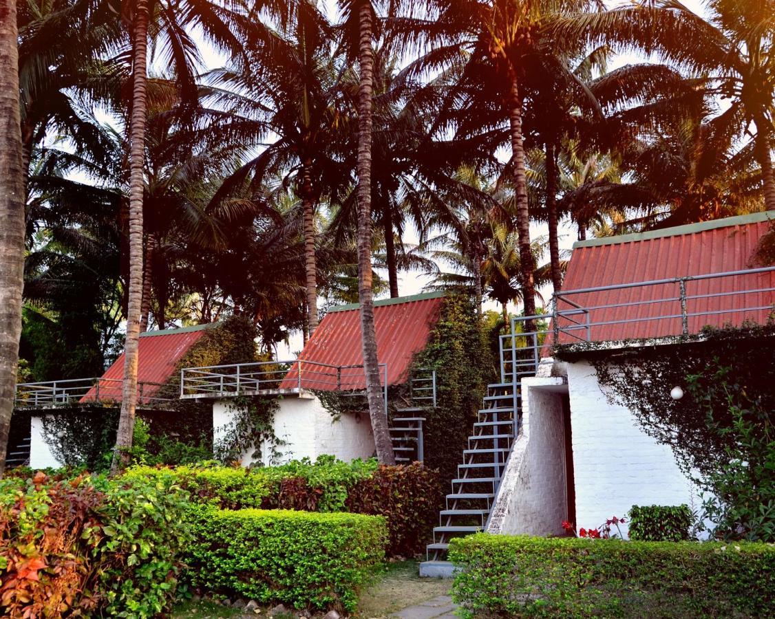 Anandvan Holiday Homes, Wai Exterior photo