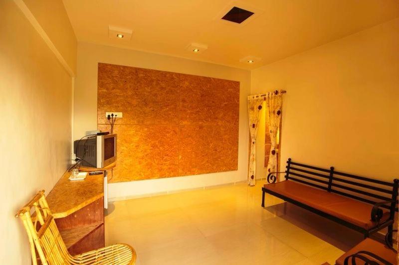 Anandvan Holiday Homes, Wai Exterior photo